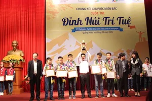 Cuộc thi “Đỉnh núi trí tuệ” hút người tham gia