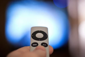 Apple muốn đưa cảm biến vân tay lên remote TV