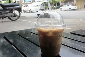 Hóa chất độc hại, đá gà ăn tiền lên Facebook