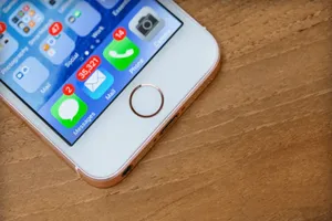 Người dùng mở khóa iPhone trung bình 80 lần/ngày