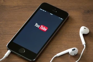 Nghe nhạc trên YouTube ngay cả khi đã tắt màn hình