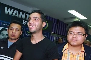 Hamza Bendelladj - Phiên bản Robin Hood thời hiện đại