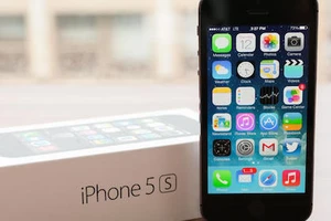 iPhone 5s chính hãng bất ngờ giảm giá 1 triệu đồng