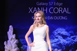 Galaxy S7 Edge Blue Coral - Vũ khí mới của Samsung