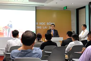 Huawei trao học bổng cho sinh viên CNTT