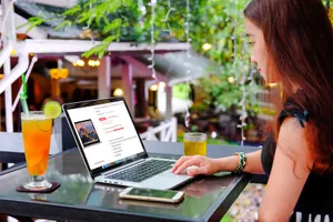 Nhiều mặt hàng giảm giá ảo trong ngày Black Friday