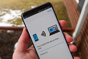 3 cách chuyển hình ảnh từ smartphone sang laptop