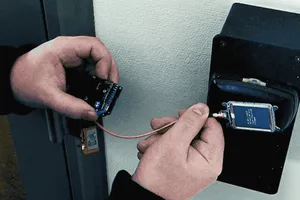 Thiết bị có thể mở khóa hàng triệu phòng khách sạn