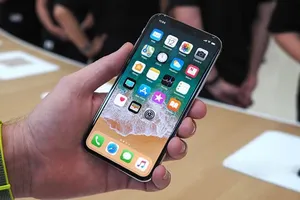 iPhone X bị lỗi sẽ được Apple đổi mới