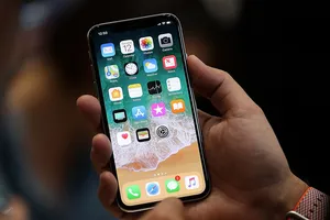 Cách điều khiển iPhone bằng mắt