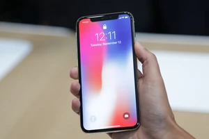 Apple bắt tay Intel và Toshiba, nghỉ chơi Qualcomm và Samsung