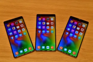 Bphone 3 có camera tương đương iPhone X