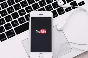 Cách nghe nhạc trên YouTube khi tắt màn hình iPhone
