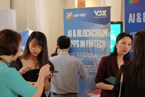 Ứng dụng công nghệ, đẩy mạnh thanh toán không dùng tiền mặt