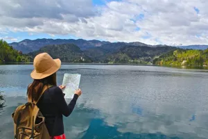 Cách để không bị mắc mưa khi đi du lịch dịp tết