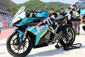 CFMoto 300SR, đối thủ mới trong phân khúc sportbike 300cc
