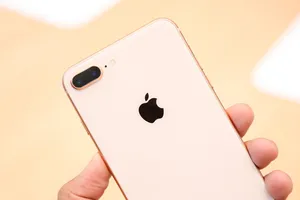 iPhone 8 Plus 64 GB giá chỉ còn 7,39 triệu đồng