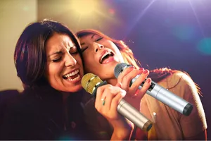 Cách xử lý khi hàng xóm hát karaoke quá ồn ào