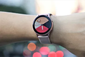 3 mẫu đồng hồ theo dõi sức khỏe giảm giá 50% trong Ngày của Mẹ