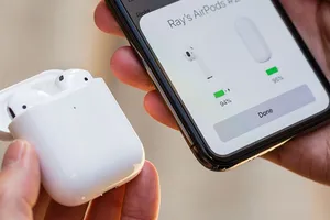 2 cách phân biệt tai nghe AirPods thật và giả