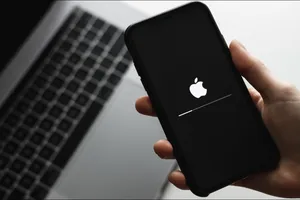Người dùng iPhone cần cập nhật iOS 14.8 ngay lập tức