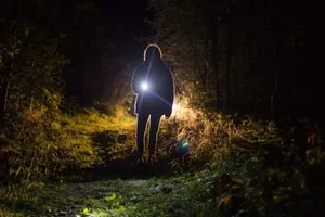 Cách kích hoạt đèn pin SOS trên điện thoại Samsung