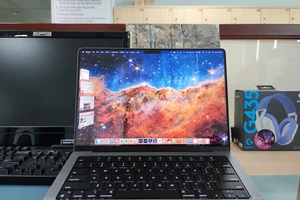 Cách tải ảnh chụp từ kính viễn vọng James Webb để làm hình nền