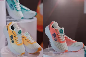 Mẫu giày thông minh giúp bạn kiếm tiền khi chạy bộ