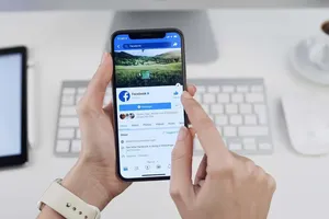 Vì các ứng dụng này, Facebook đã rớt khỏi top 10 trên App Store