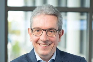 Huyền thoại về robot học đến Việt Nam tham dự AI Day 2022