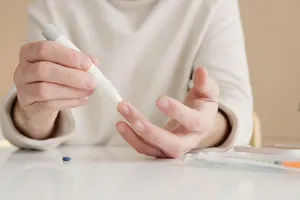 6 việc bạn nên làm khi bị hạ đường huyết