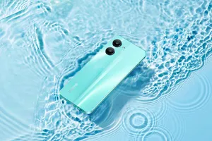 Xuất hiện mẫu smartphone giá rẻ, thiết kế sành điệu cho Gen Z