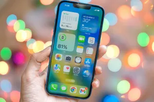 Động thái mới của Apple khiến Samsung và LG điêu đứng