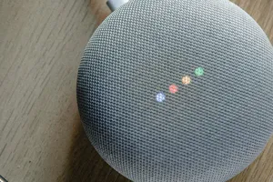 Tin công nghệ 27-3: Tấn công siêu âm có thể nghe lén điện thoại của bạn