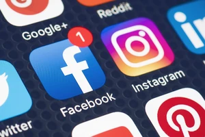 Facebook bị cáo buộc lừa dối các bậc cha mẹ