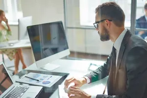 6 công cụ AI giúp cải thiện công việc của bạn trong năm 2024