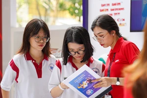 Khóa học Google AI Essentials miễn phí giúp xây dựng kỹ năng mới để phát triển sự nghiệp