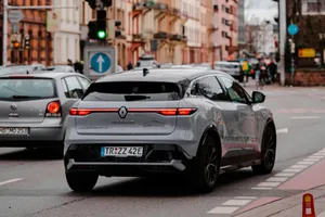 Cách tìm trạm sạc xe điện cực nhanh bằng Google Maps