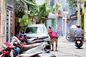 Cách phản ánh việc đậu xe trái phép bằng VNeID