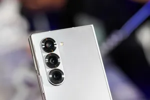 Mẫu điện thoại màn hình gập có camera tốt nhất hiện nay