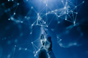 Tỉ phú tự thân trẻ nhất thế giới tiết lộ các kỹ năng AI nên học