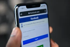 Tin công nghệ 1-10: Gần 600 triệu mật khẩu Facebook không được bảo vệ