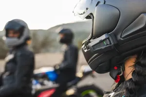 Tin công nghệ 22-10: Thiết bị thông minh giúp cảnh báo tai nạn khi lái xe