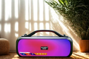 SoundMax SB-208: Loa di động kháng nước, đèn RGB cực chất