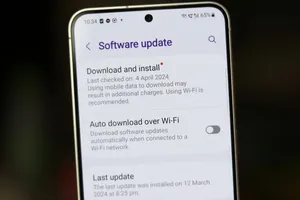 Tin công nghệ 18-6: Người dùng Samsung nên cập nhật ngay lập tức