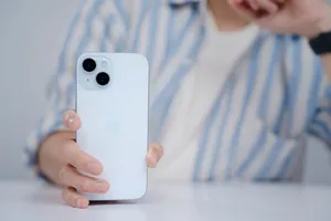 Các mẫu iPhone cũ đáng mua trong tháng 6-2025