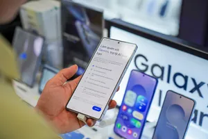 Galaxy S25 Ultra, Xiaomi 15, iPhone 16e đồng loạt giảm sâu
