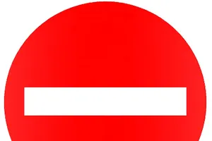 Cấm xe vào đường Nguyễn Huệ