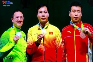 Nghẹt thở xem xạ thủ Hoàng Xuân Vinh đoạt HCV, phá kỷ lục Olympic