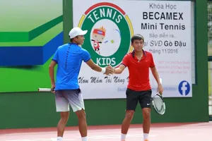 Lý Hoàng Nam chật vật vượt qua vòng 1 giải F9